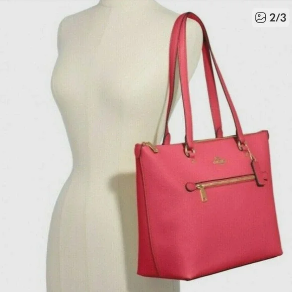 Coach Gallery Tote Pink Crossgrain Leather Shoulder Bag Double Handles Zip Top